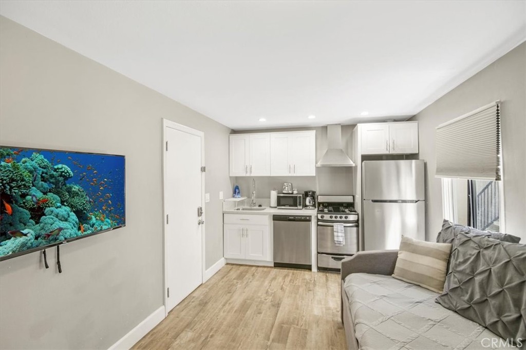 Balboa Peninsula (Residential) (BALP) - Residential Income