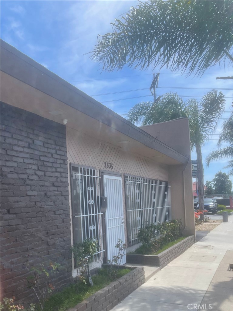 - Commercial Lease