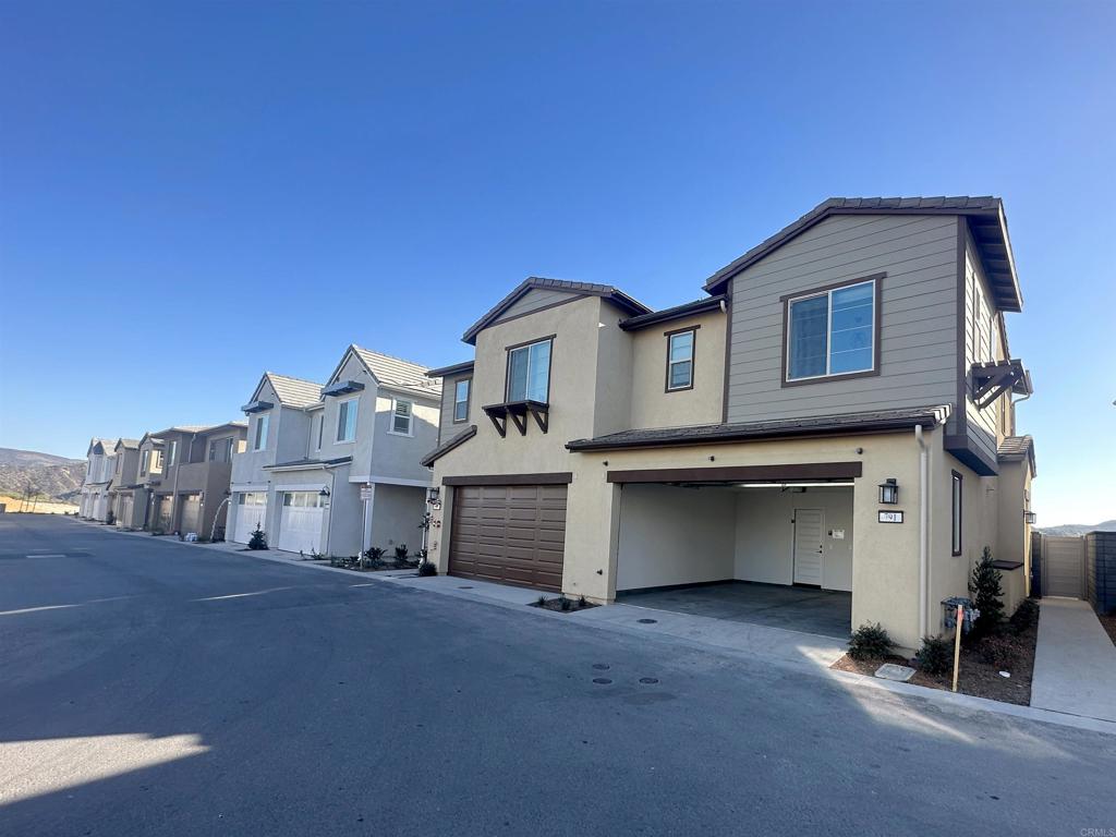 791 Cornelia Way