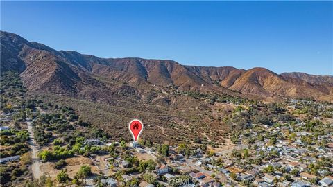 A home in Lake Elsinore