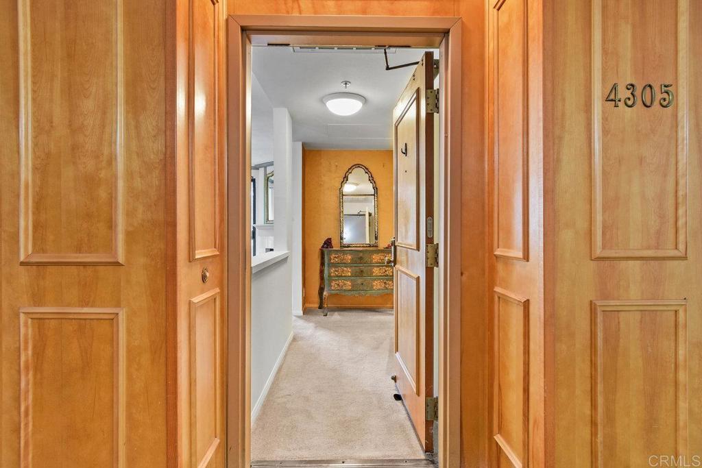 5875 friars rd 4305