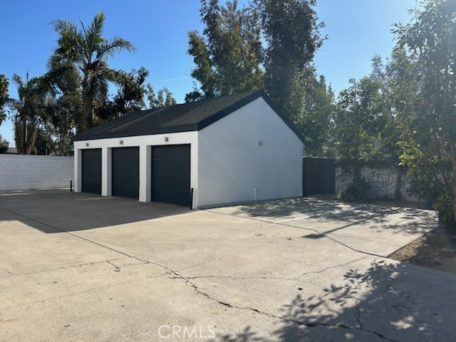 849 N Van Ness Avenue
