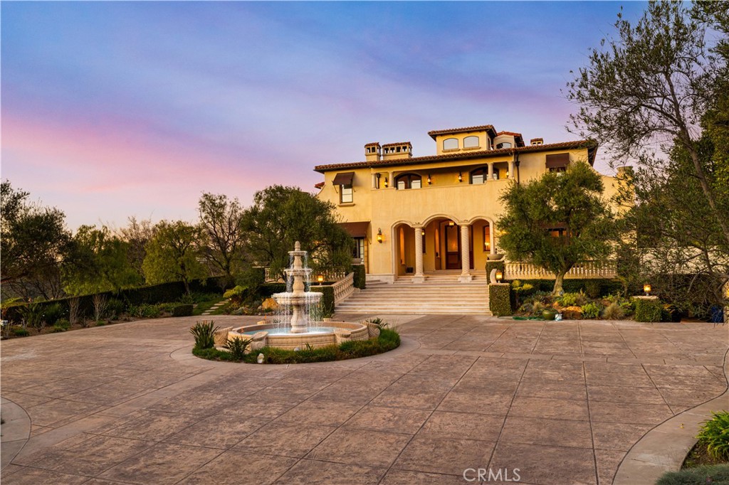 2 Beverly Ridge Terrace