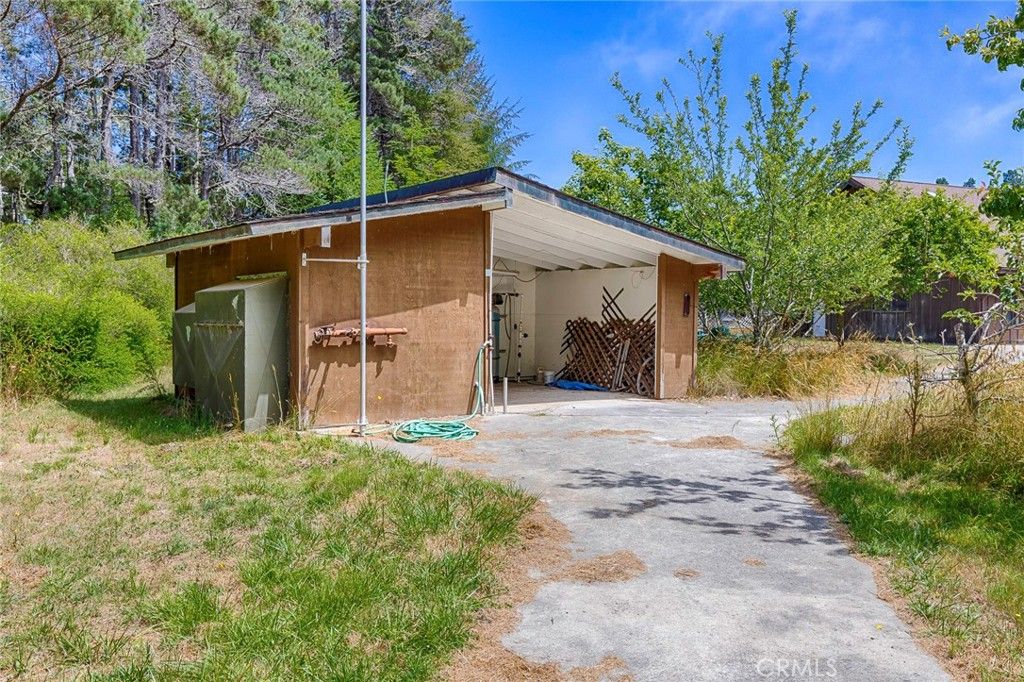 listing image 130725801916304121100