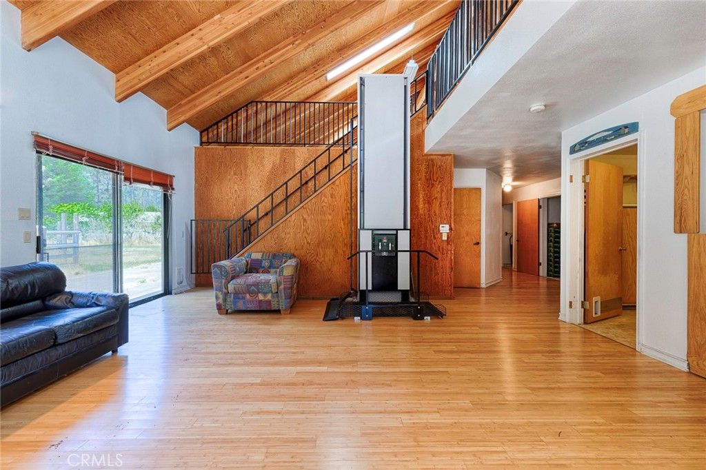 listing image 130722890070126428726