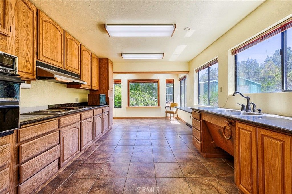 listing image 130724987971199686860