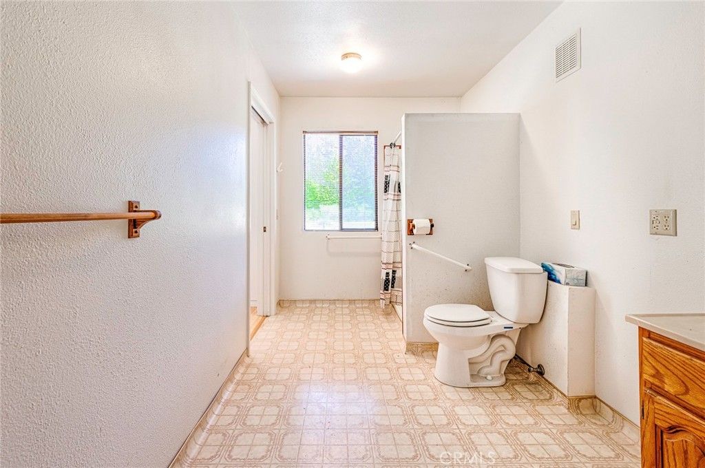listing image 130727176879380971572