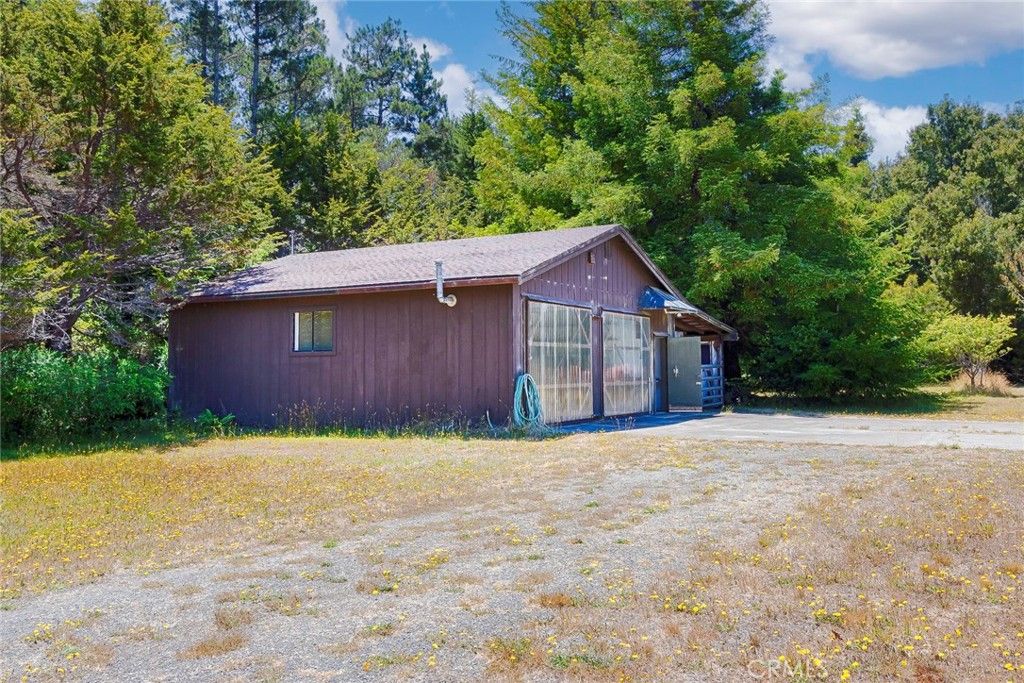 listing image 130722050425225517505