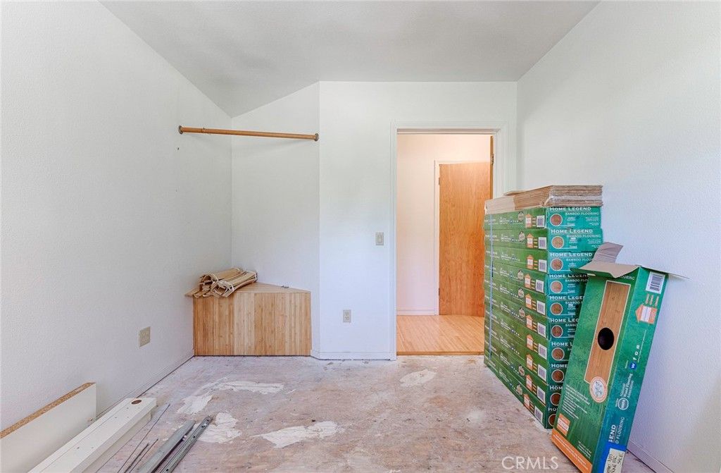listing image 130728378617387147363