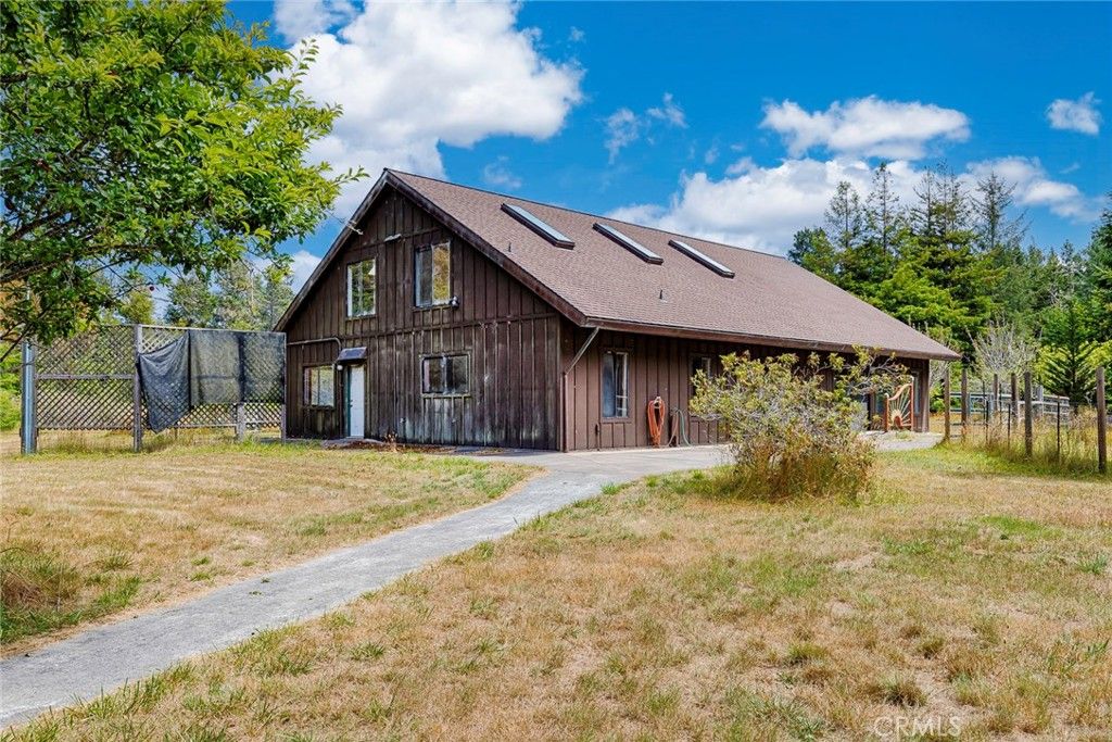 listing image 130726304852366321408