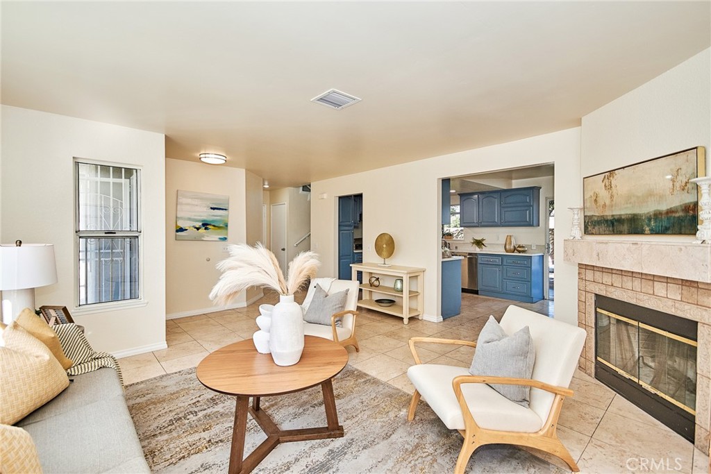 Properties 3 2523 California Avenue
