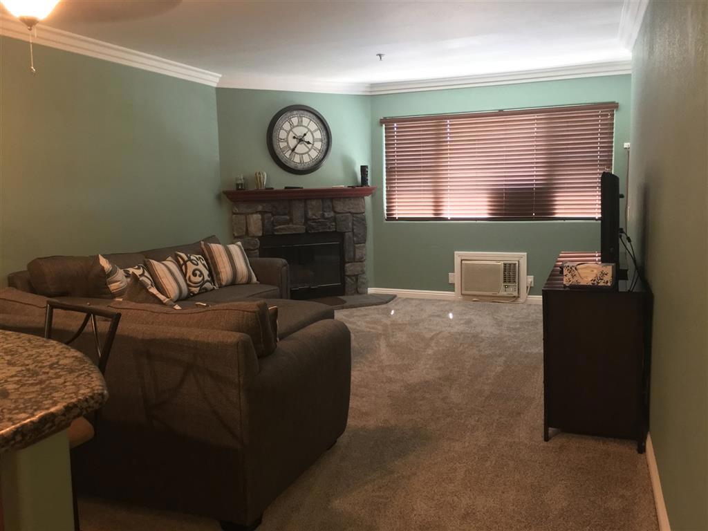 Beautiful 1 bedroom 1 bath condo located in the Silver Mountain Complex, 2nd story unit. Kitchen features a tile floor, stainless steel appliances, granite countertops and eat in bar and darker cabinets. The living/dining room is spacious, has crown molding and has a fireplace. Newer carpet throughout. Complex features a pool, BBQ area and a gym. Walking distance to shopping, dining and the downtown. Neighborhoods: Alpine Equipment: Dryer, Range/Oven, Washer Other Fees: 0 Sewer: Sewer Connected Topography: LL