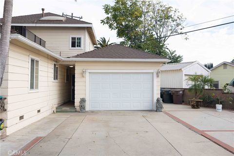 A home in El Monte