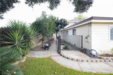 A home in El Monte