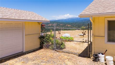 A home in Mariposa