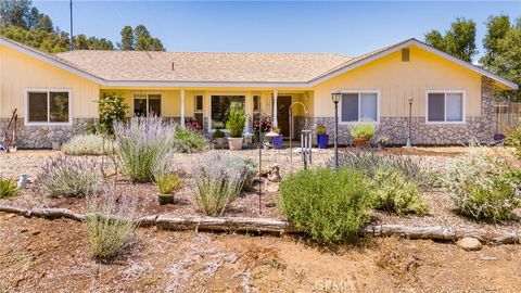 A home in Mariposa