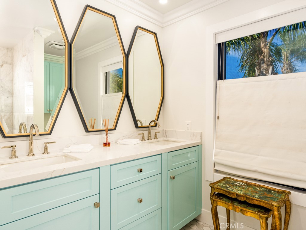 Lido Island (LIDO) - Residential