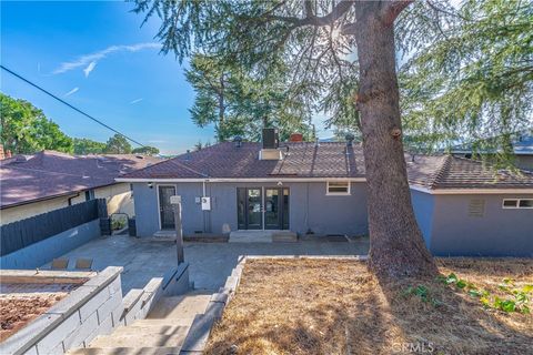 A home in La Crescenta