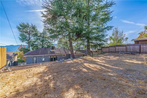 A home in La Crescenta