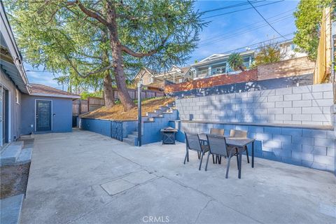 A home in La Crescenta