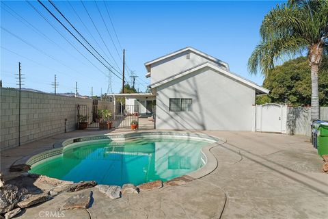 A home in Mission Hills (San Fernando)