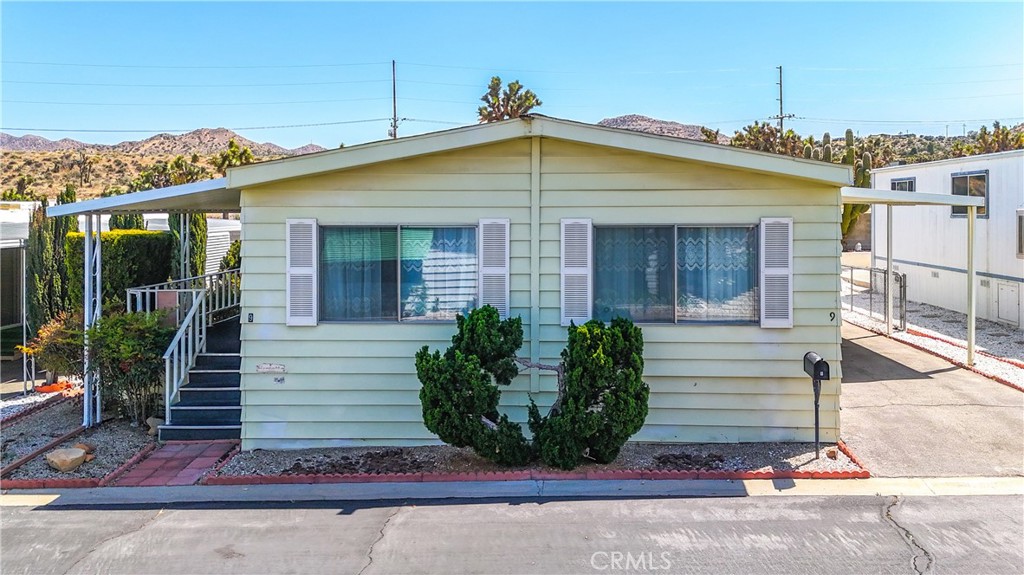 View Yucca Valley, CA 92284 mobile home