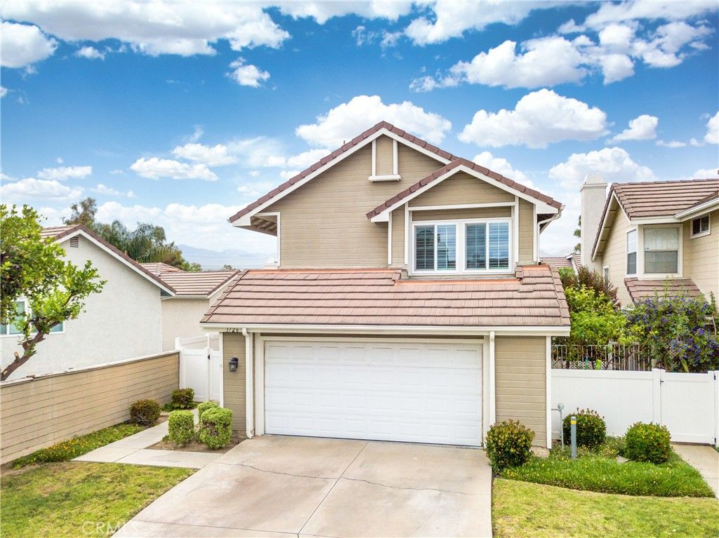 listing image 130726344519148626302