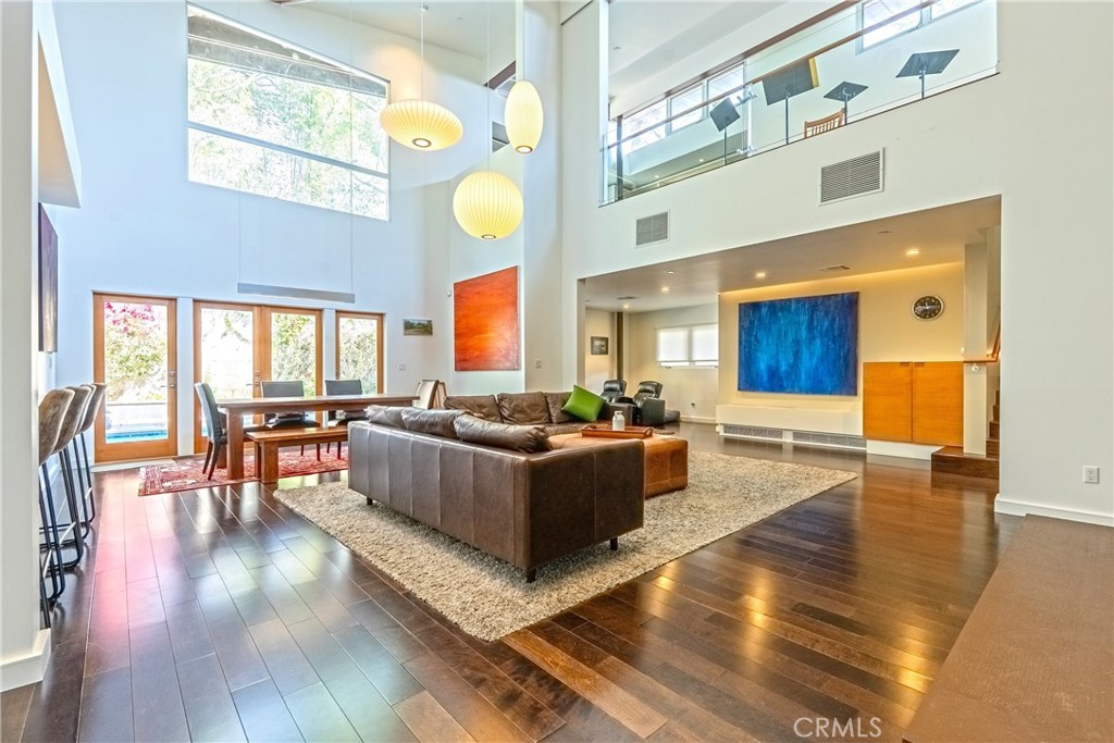 Properties 2 712 Orange Grove Terrace