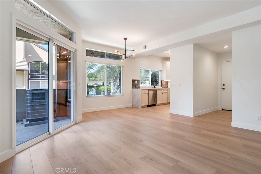 13 Silvertide Drive