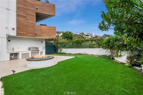 A home in Corona Del Mar