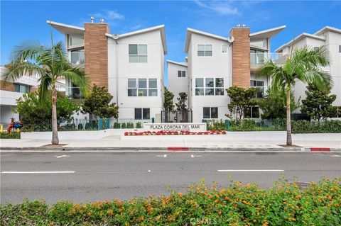 A home in Corona Del Mar