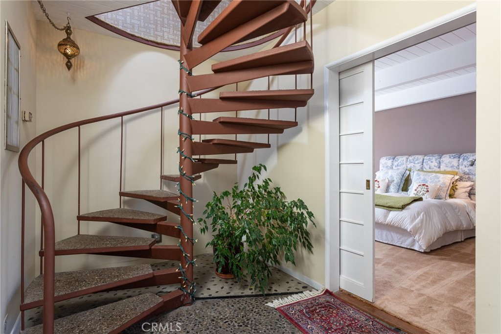 Corona del Mar South of PCH (CDMS) - Residential