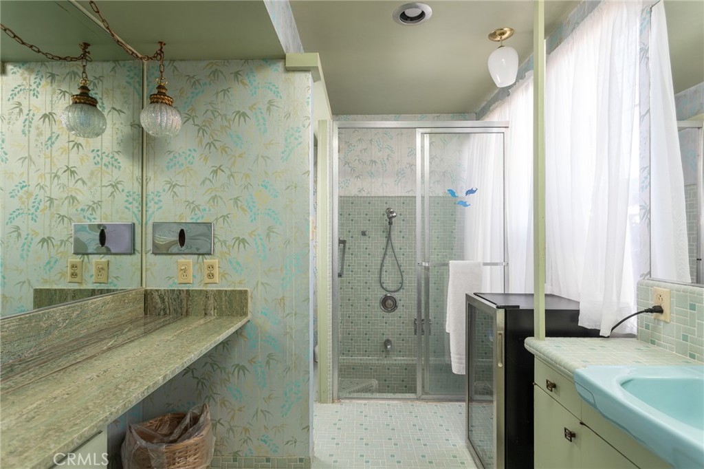 Corona del Mar South of PCH (CDMS) - Residential