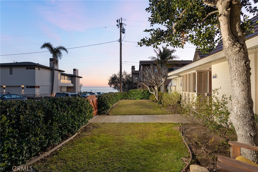 Corona del Mar South of PCH (CDMS) - Residential