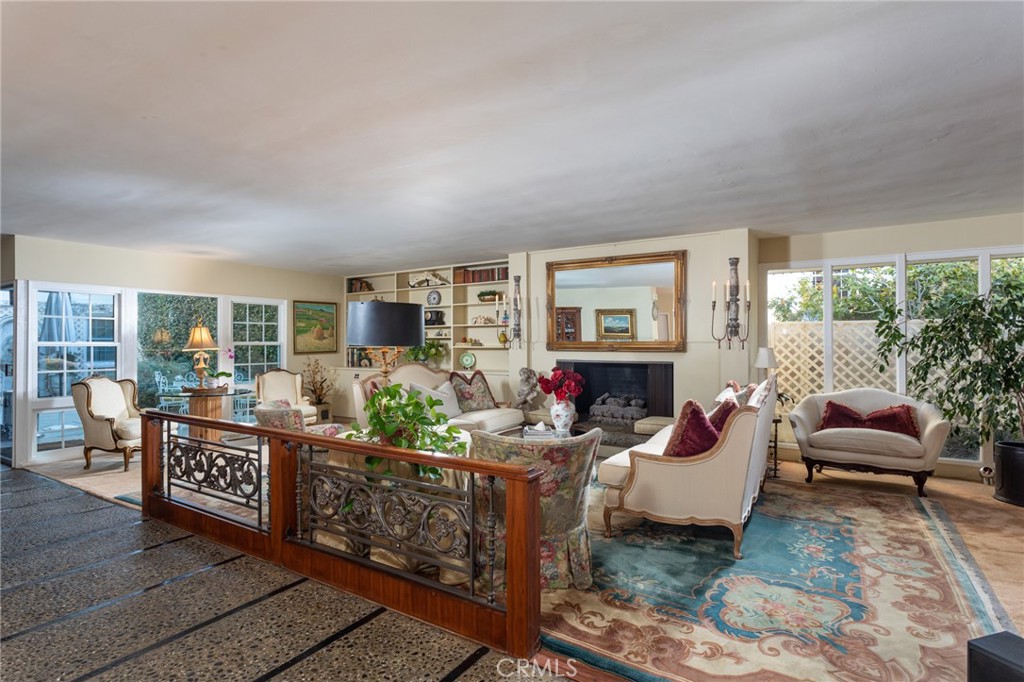 Corona del Mar South of PCH (CDMS) - Residential