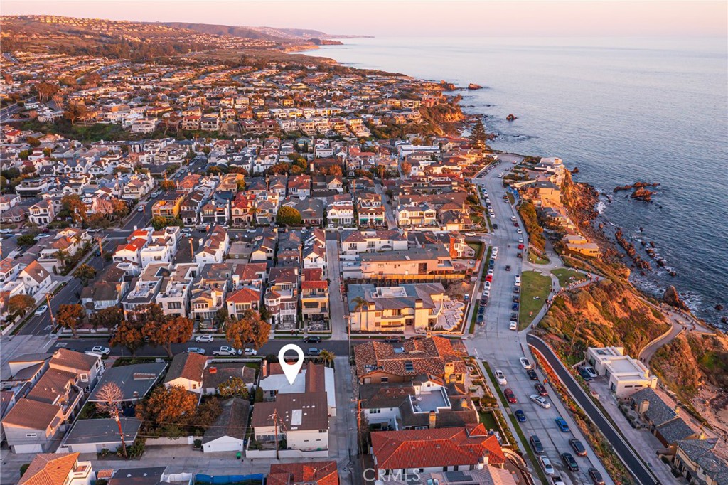 Corona del Mar South of PCH (CDMS) - Residential