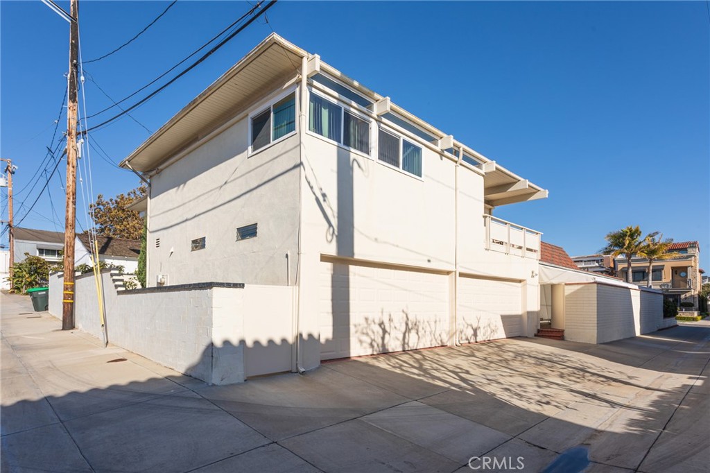 Corona del Mar South of PCH (CDMS) - Residential