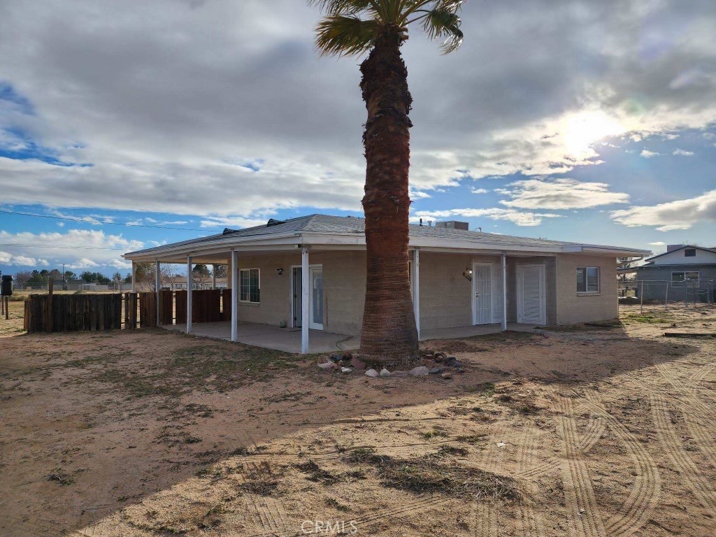 Photo 1 of 10 of 16752 Glendower Avenue house