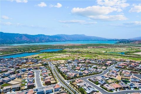 A home in Lake Elsinore