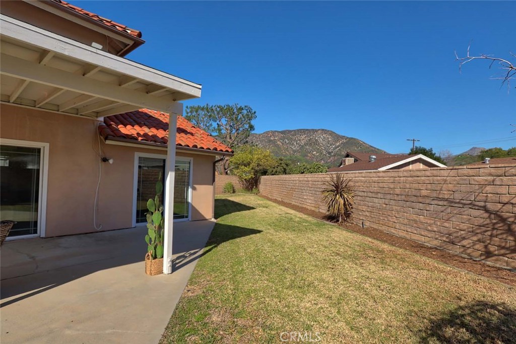 Photo 21 of 35 of 10940 Floralita Avenue house