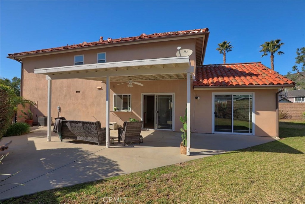 Photo 19 of 35 of 10940 Floralita Avenue house