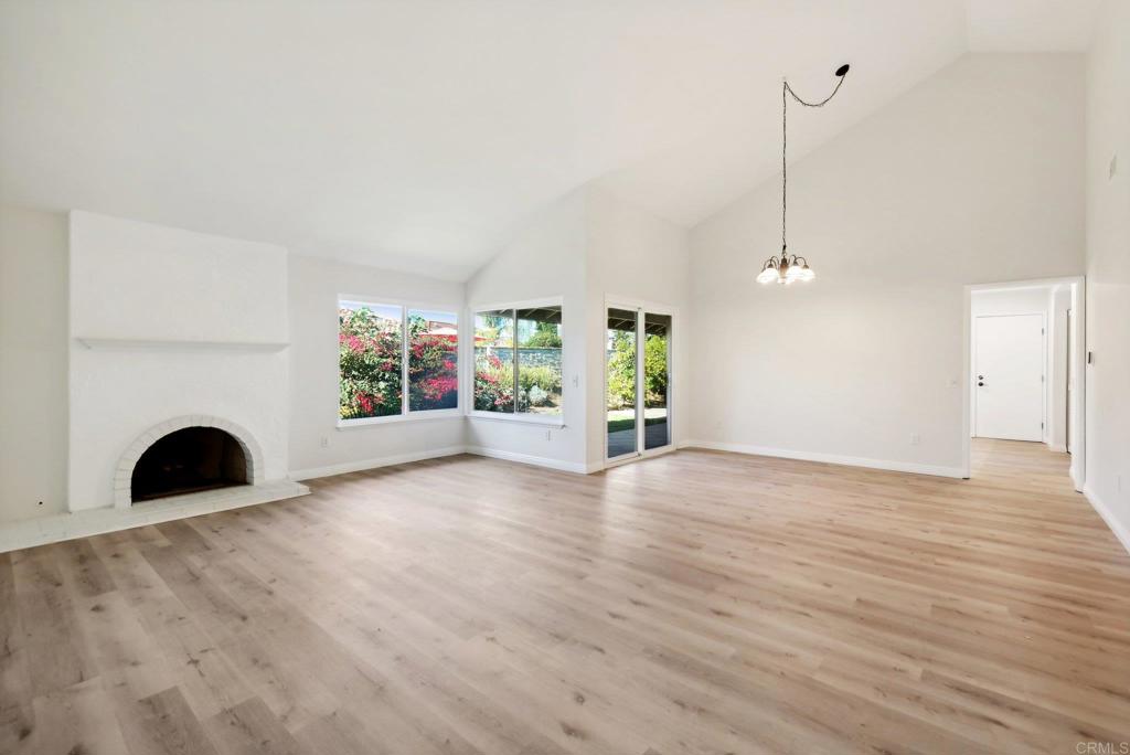 17502 Plaza Marlena