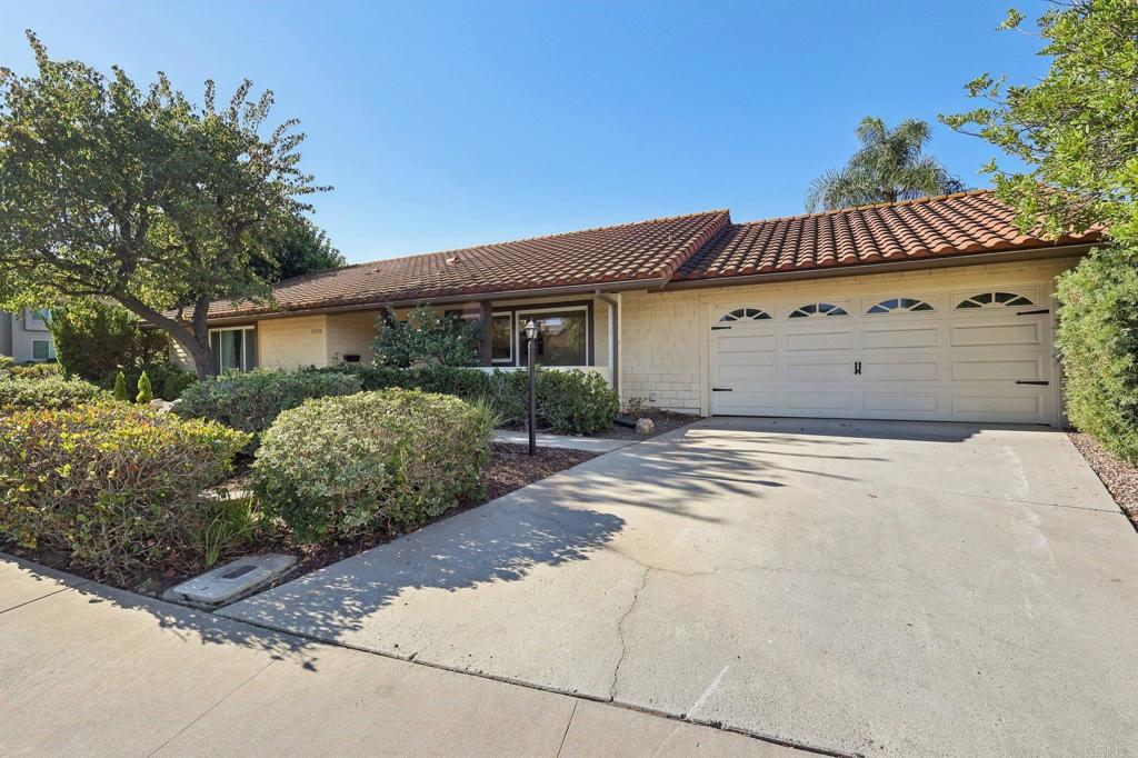 17502 Plaza Marlena