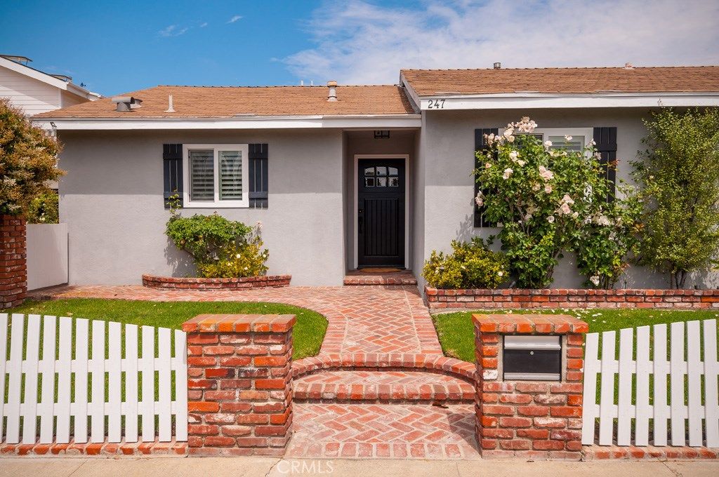 listing image 130724412032366982345