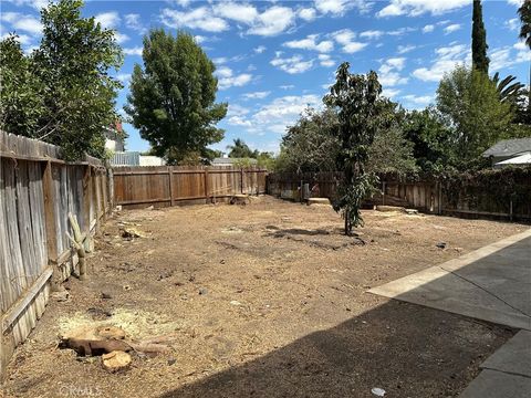 A home in Reseda