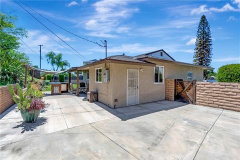 A home in La Mirada