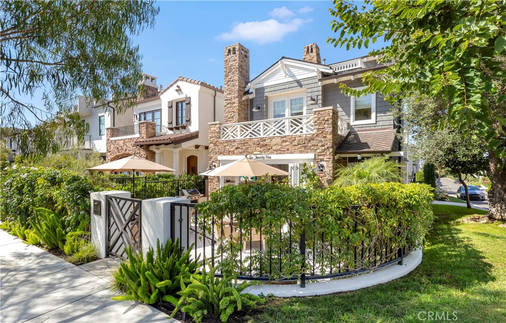 Remodeled 3-bedroom, 3.5-bathroom front home.