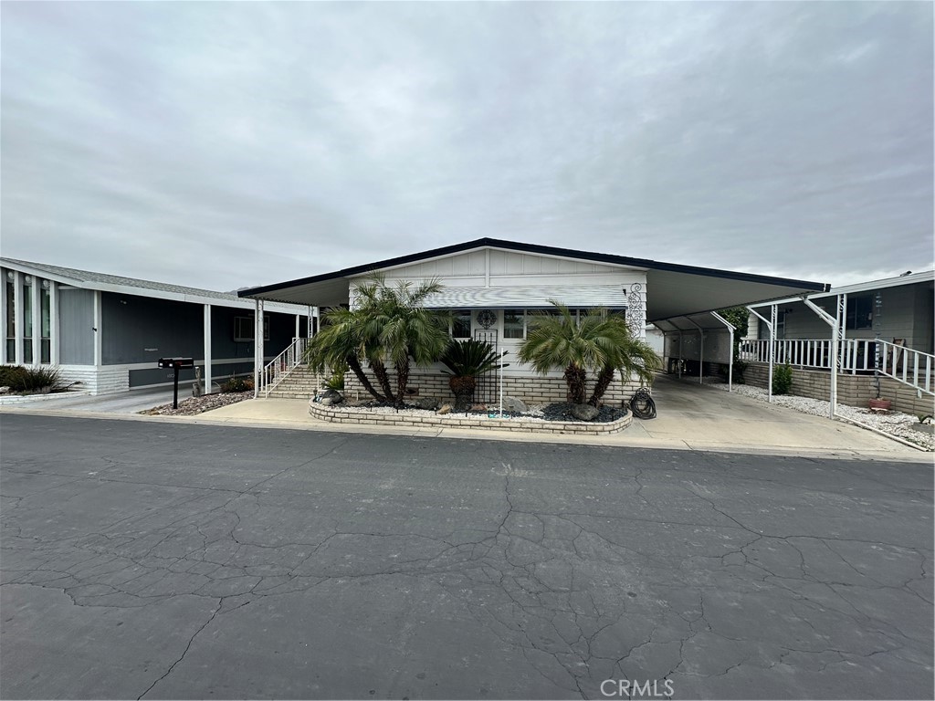 **REDUCED – MOTIVATED SELLER**!
Spacious Triple-Wide in the desirable gated 55/40 Soboba Springs community—right across from a peaceful greenbelt! This beautifully maintained home features oversized living & dining areas, newer carpet & laminate flooring, and a fully equipped kitchen with all appliances included. Relax on the charming patio with lush, low-maintenance landscaping.
* Triple-wide for extra space
* Greenbelt views
* Gated, friendly 55/40 community
* All appliances included
* Land lease: $950/month
* Priced to sell!
Homes here go fast—schedule your private showing today!