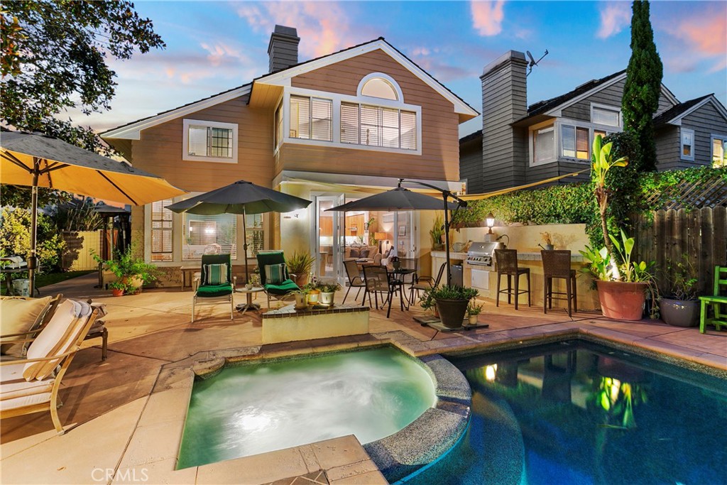 18 Oakcliff Drive