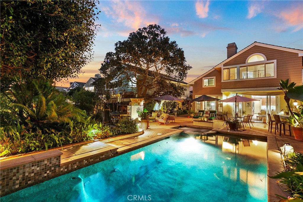 18 Oakcliff Drive